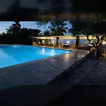 בית נופש Arokariapartments Koróni