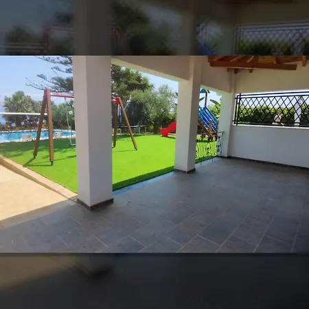 Arokariapartments Hébergement de vacances